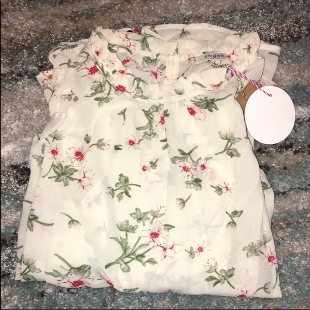 Dreamy Floral Cold Shoulder Top - Picture 5 of 5